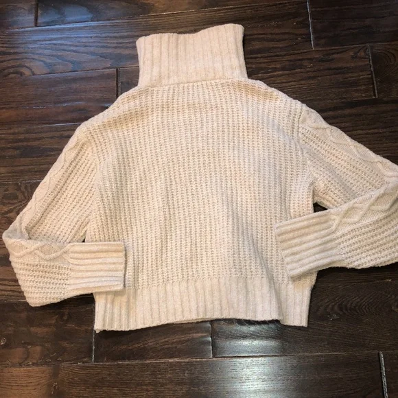 SINCERELY JULES chunky knit ivory color sweater size small - Picture 6 of 6